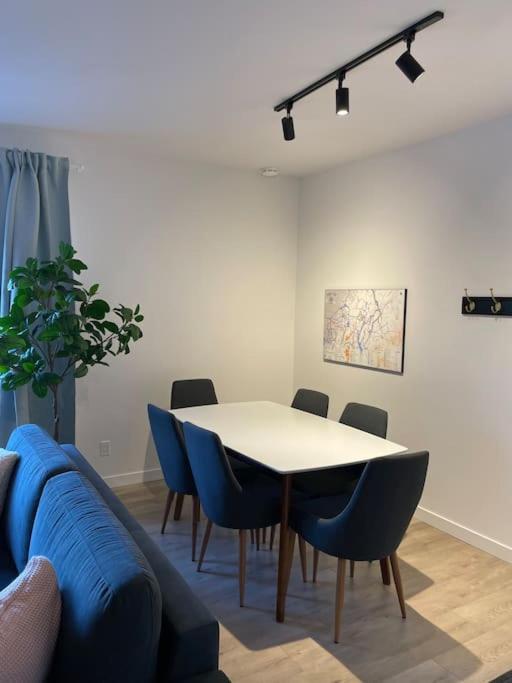 Apartment 871 Shefford 207 3chambres *